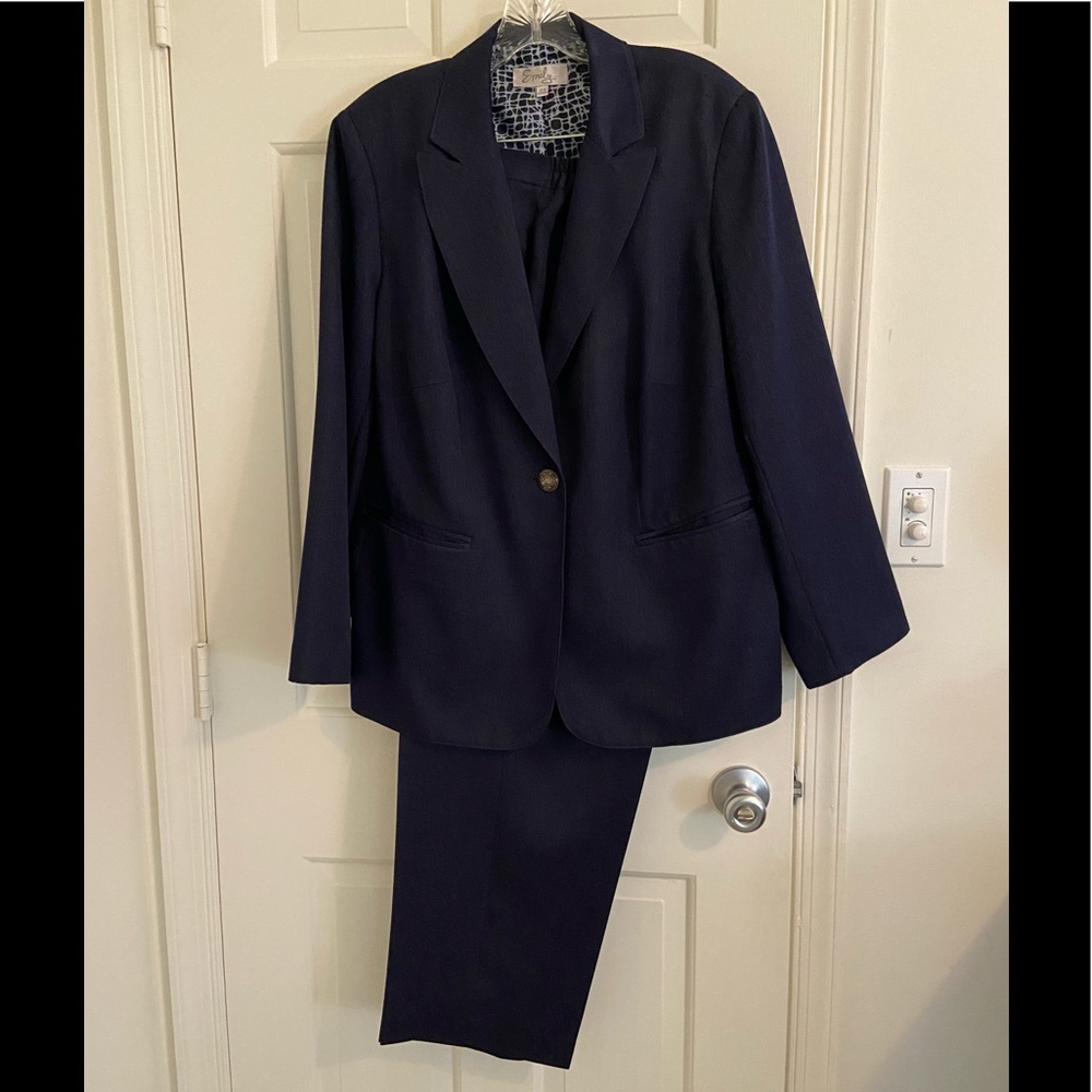 Emily Navy Blue Suit with Pants 14W